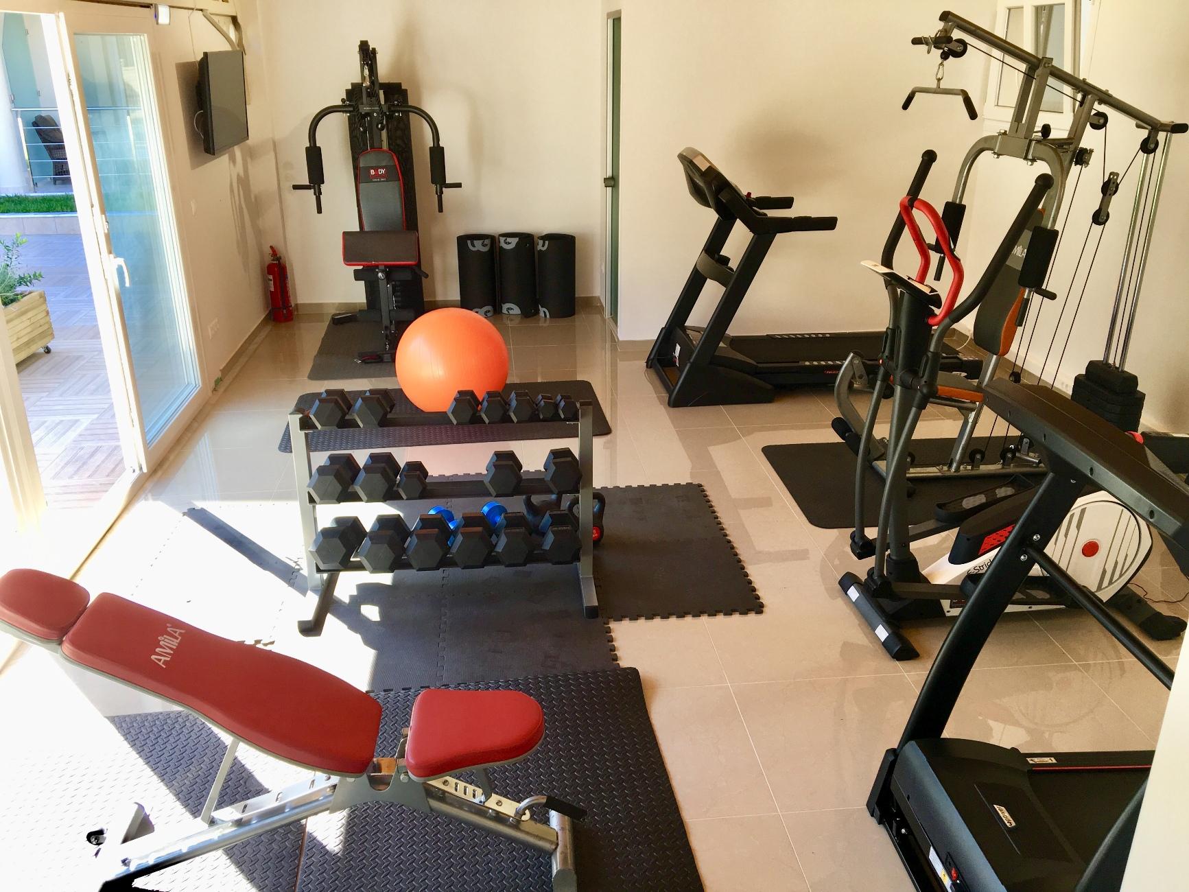 Palapart Gikas Suites And Studios Gouviá Eksteriør bilde